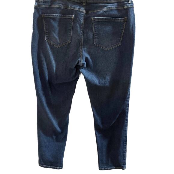 EST. 1946 Capri Jeans Women Petite 14 Blue Denim 5 Pockets High Waisted Comfort - Picture 8 of 8